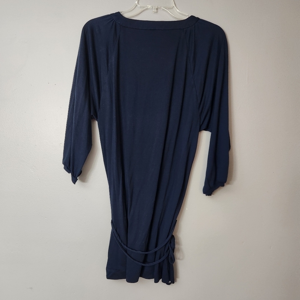 3/$25 Banana Republic navy blue V neck 3/4 sleeve tie front top size Medium - Picture 4 of 8